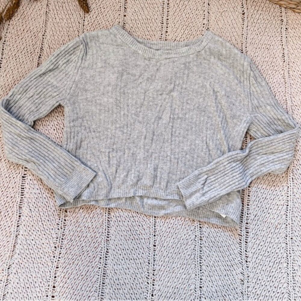 Francescas sweater size large